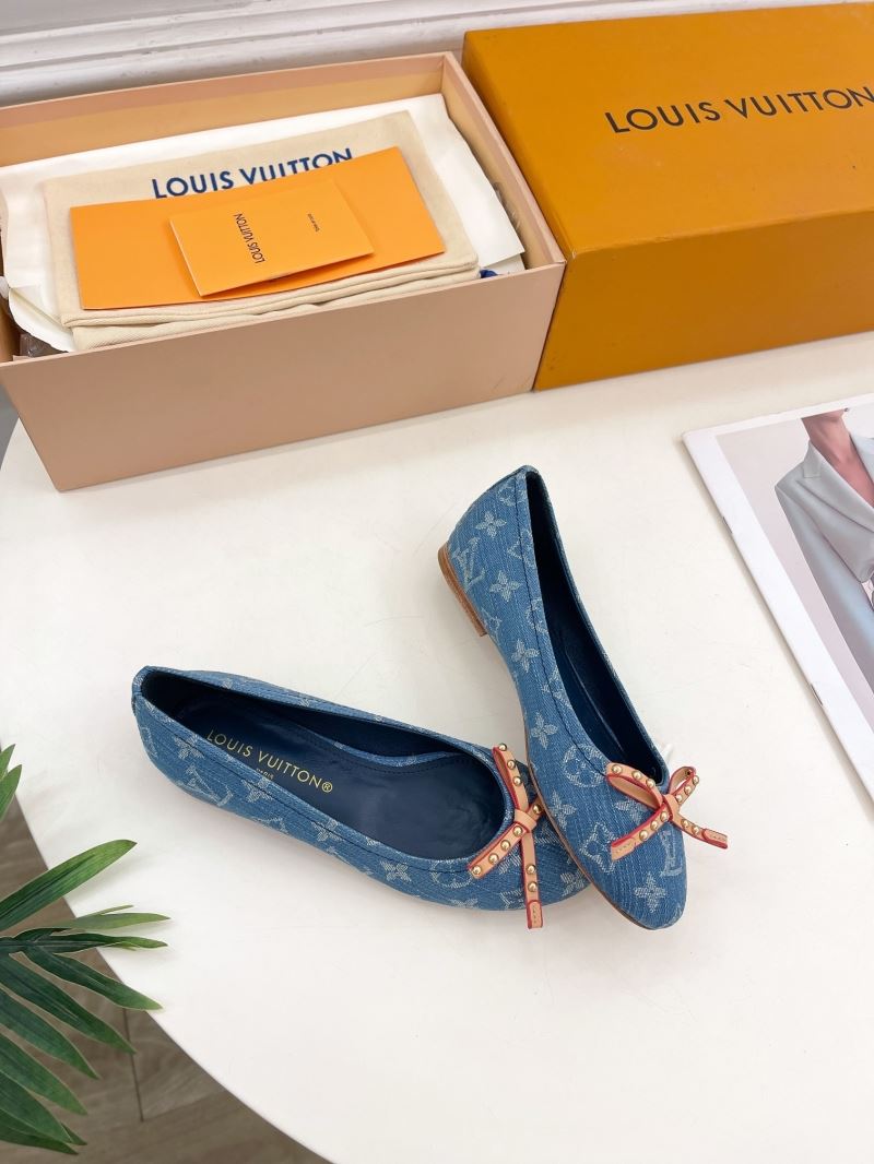 Louis Vuitton Flat Shoes